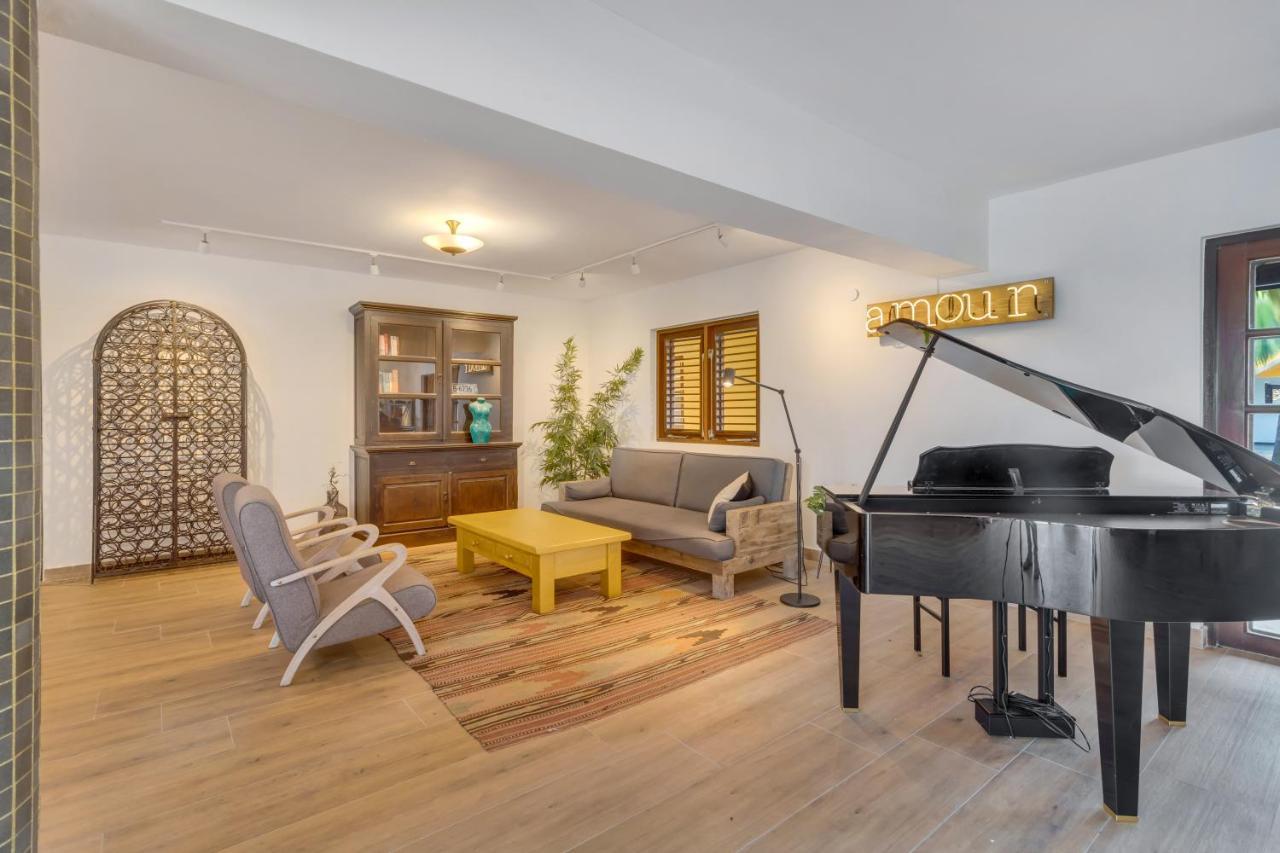 Boutique Hotel Wanapa - Adult Friendly - 14 Years And Older 克拉伦代克 外观 照片