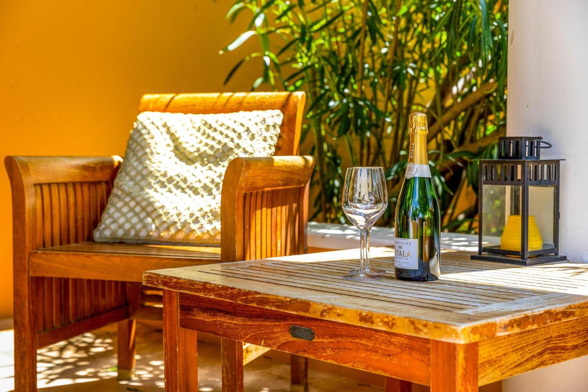 Boutique Hotel Wanapa - Adult Friendly - 14 Years And Older 克拉伦代克 外观 照片