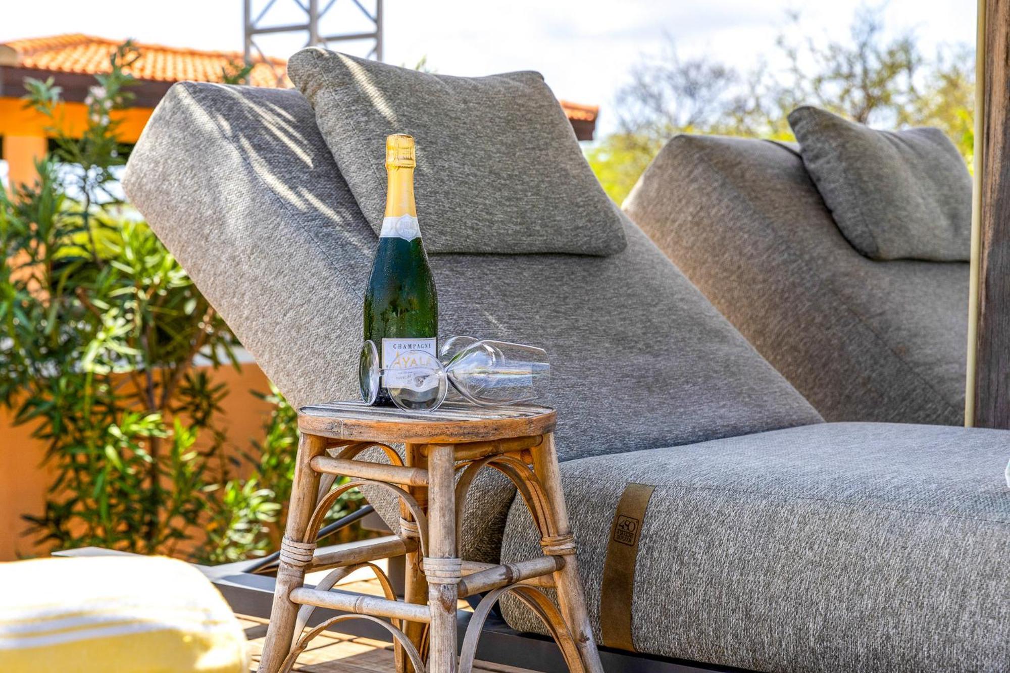 Boutique Hotel Wanapa - Adult Friendly - 14 Years And Older 克拉伦代克 外观 照片
